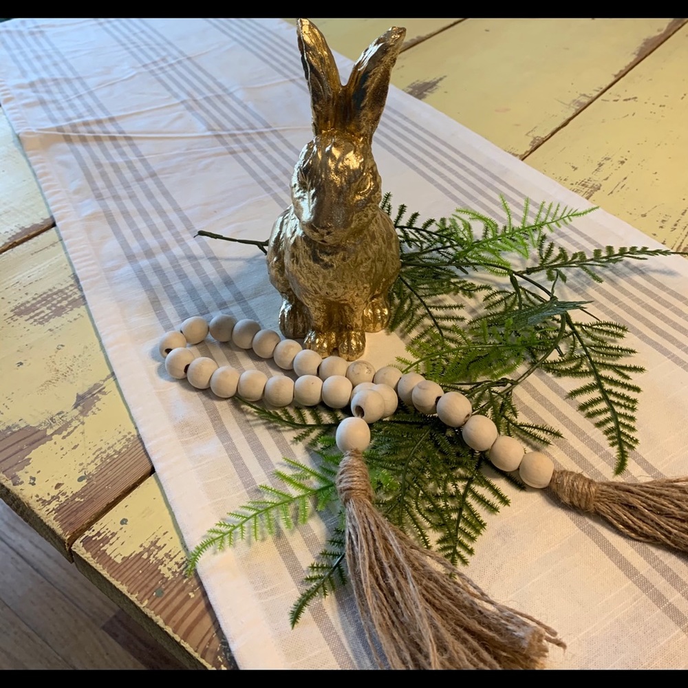 Gold bunny
